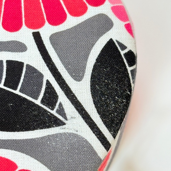 NWT Vera Bradley Pink and Gray Floral Heart Shaped Jewelry Box - Picture 5 of 9